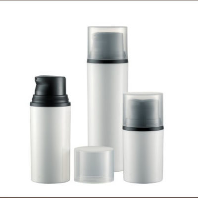 スキン ケアの空の黒いローション ポンプびん15ml 30ml 50ml PPは止まる