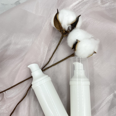 カスタマイズされた色空気のないポンプびんの紫外線証拠20ml 25ml PPのローションのスナップ