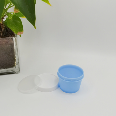 モノラル物質的なPPの化粧品の瓶50ml 100ml 200ml 250mlのアイスクリームのコップはパーソナル ケアの瓶を形づける