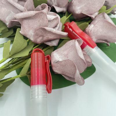 8ml 10mlの香水のプラスチック スプレーのペンは携帯用0.12MLによってカスタマイズされた色を置いた