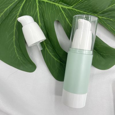 80ml 120mlのゆとり帽子として空気のないポンプびんは基礎のための金属で処理された表面を空ける