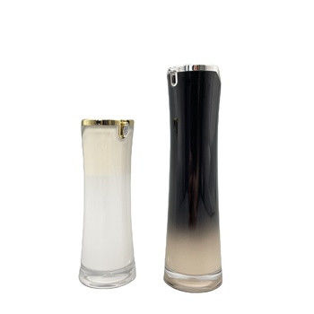 葉形のノズルとの贅沢なアクリルの化粧品の包装の空気のないびん50ml 100ml