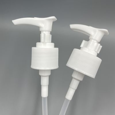 クリップ銀が付いている小さい適量0.7CCの24/410ローション ポンプ アルミニウム閉鎖を照らすため