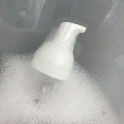 28mmの閉鎖手のSanitizerの石鹸ポンプ0.25ml適量の泡立つびんディスペンサー