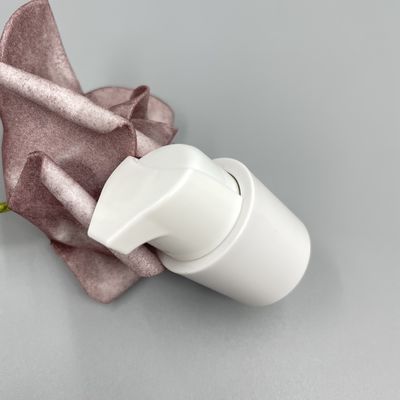 白い20/410のクリーム ポンプ ディスペンサーSS316のばねの取り替えのローションの頭部0.2ML/T