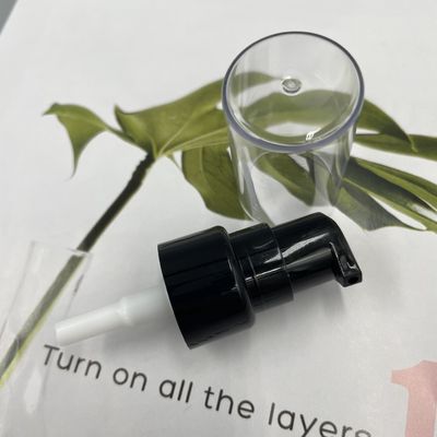 PPはクリーム色 ポンプ ディスペンサー20/410の完全で明確な帽子との304H滑らかな閉鎖0.2ML/Tを黒くする