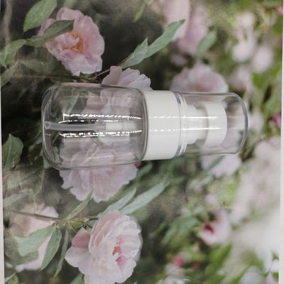 贅沢で明確な空のUpg 30ml Petgのびんの超良いスプレーヤーの白